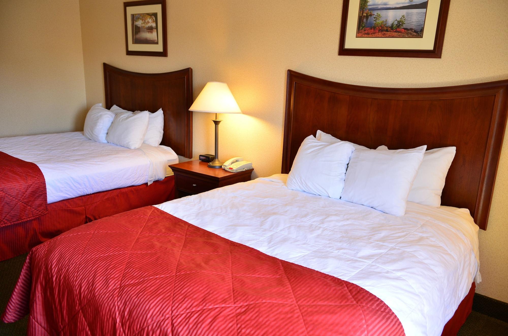 Clarion Inn & Suites At The Outlets Of Lake George Kültér fotó
